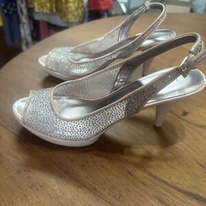 9 West Women’s Heels Rhinestones Sling Back Peep Toe Nude Silver Size 8 Sharina
